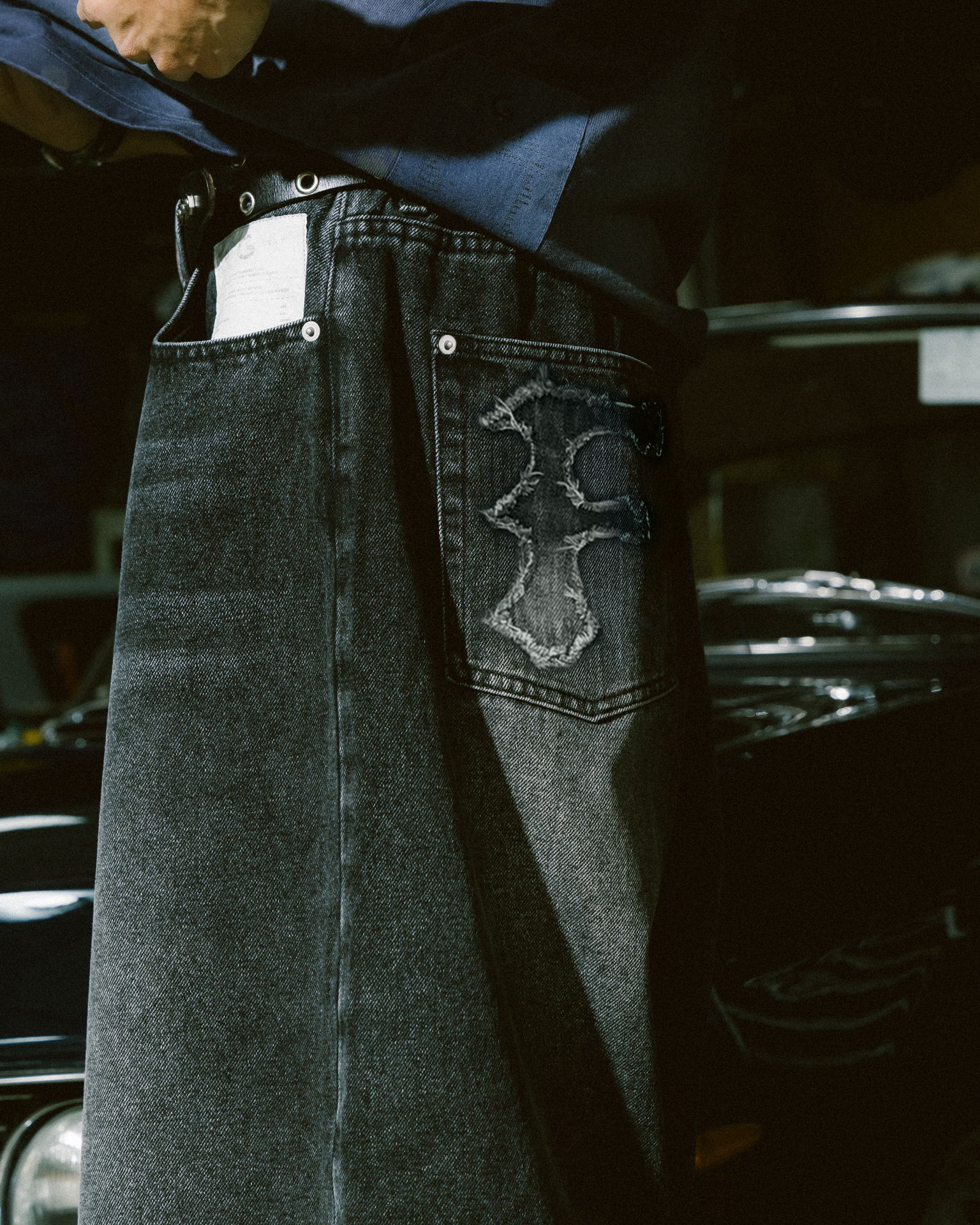 GROCERY X FOOTLOOSE TYCOON OVERSIZED WASHED DENIM SHORTS/ AGED BLACK