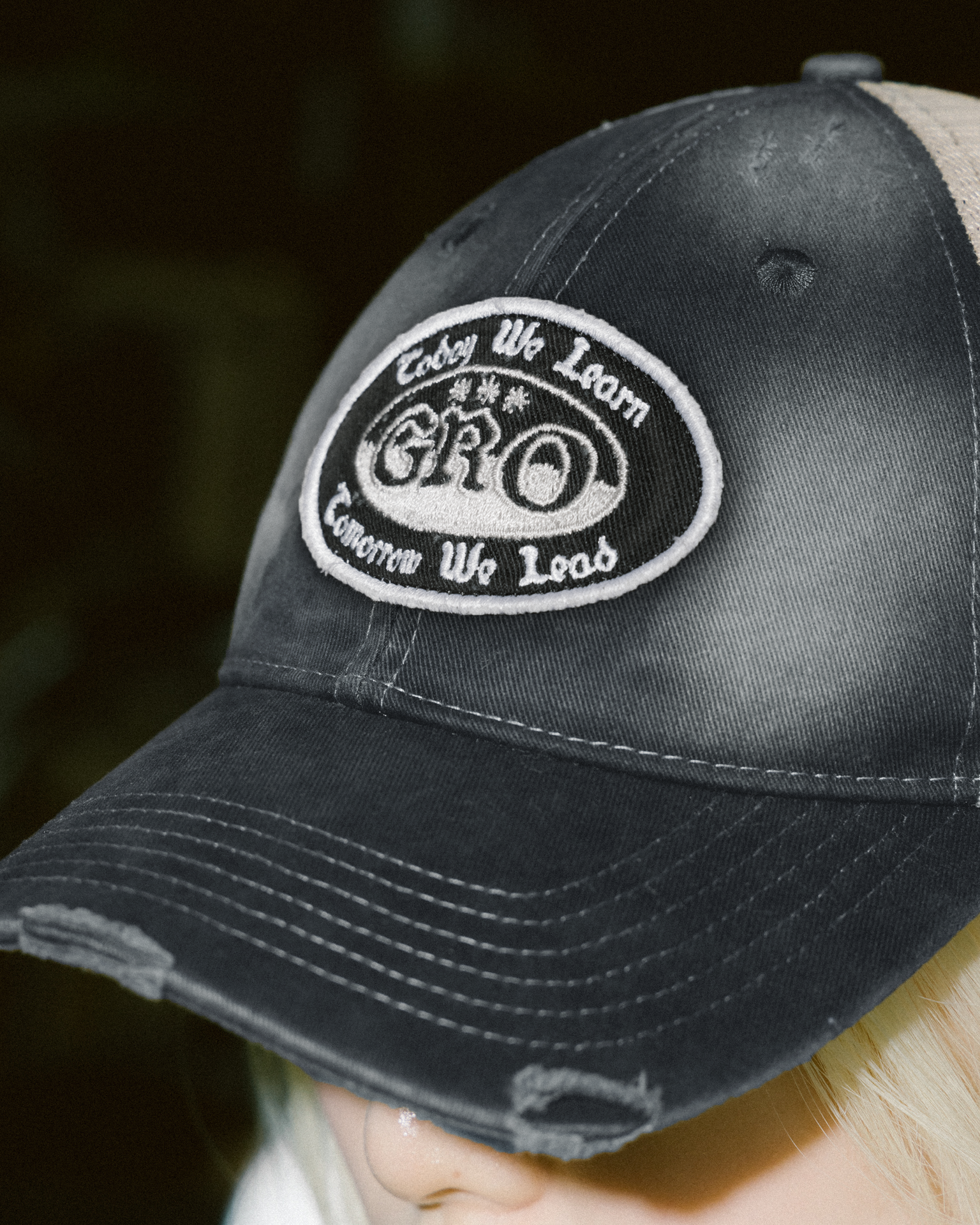 （Preorder）GROCERY X FOOTLOOSE TYCOON DISTRESSED TRUCKER CAP/ WASHED BLACK