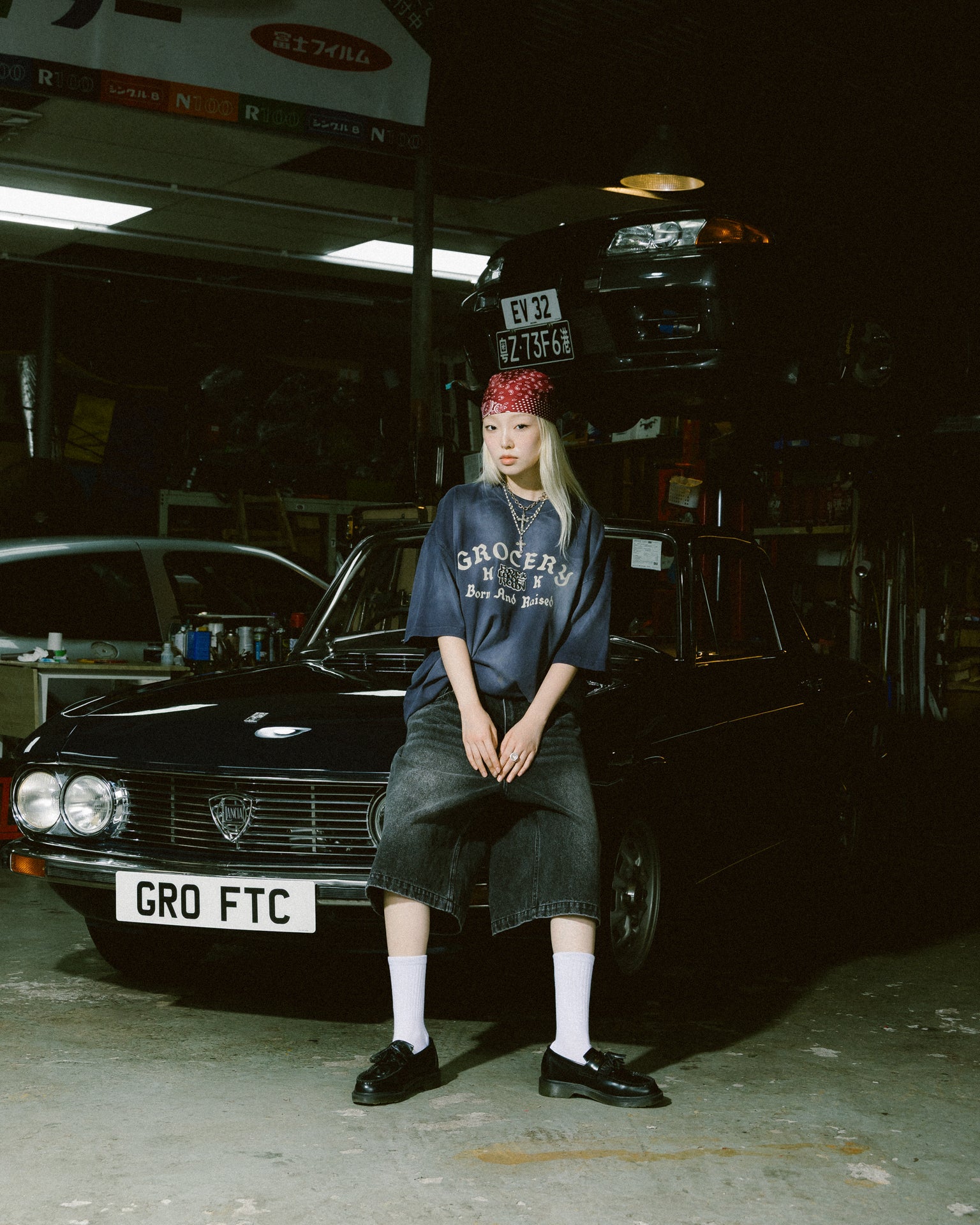 GROCERY X FOOTLOOSE TYCOON OVERSIZED WASHED DENIM SHORTS/ AGED BLACK