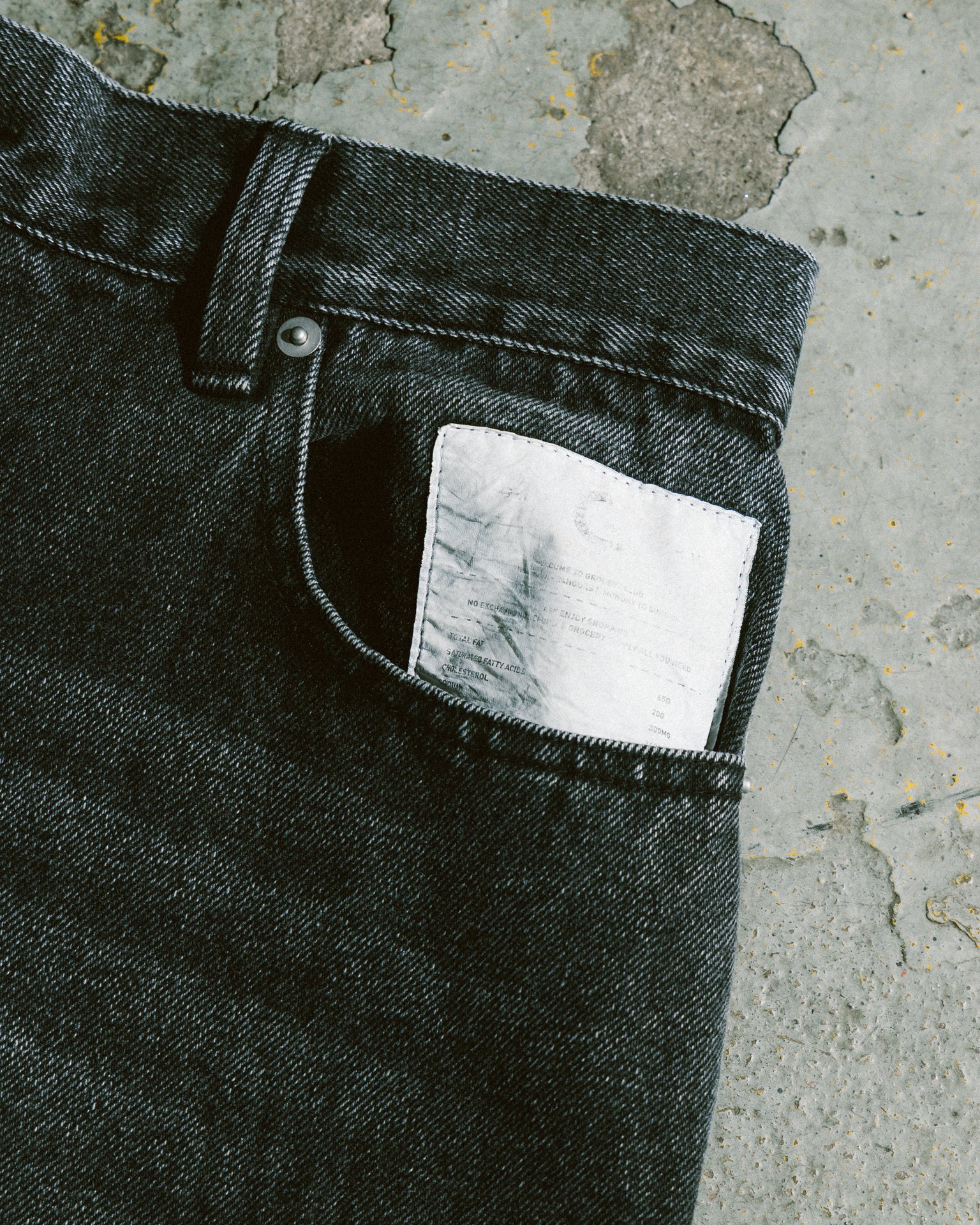 GROCERY X FOOTLOOSE TYCOON OVERSIZED WASHED DENIM SHORTS/ AGED BLACK